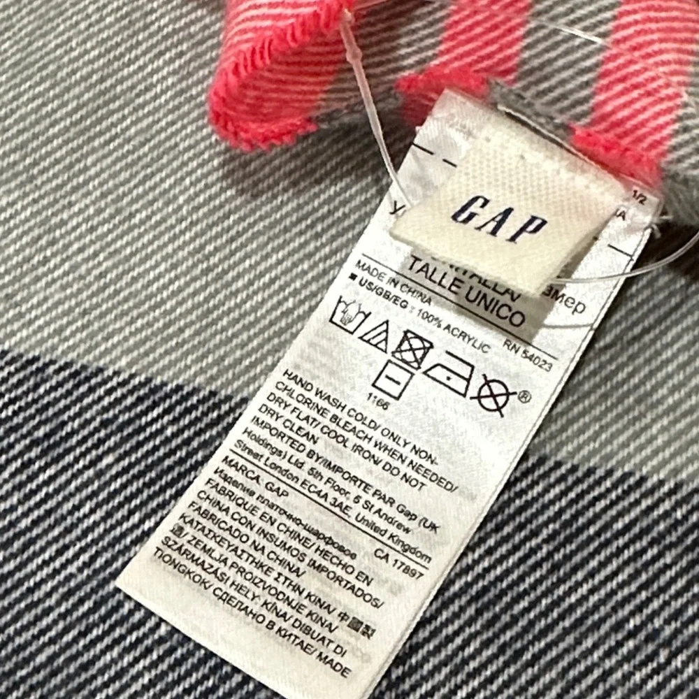 NEW | GAP Striped Scarf Wrap Blanket Fringe Pink White Gray Blue